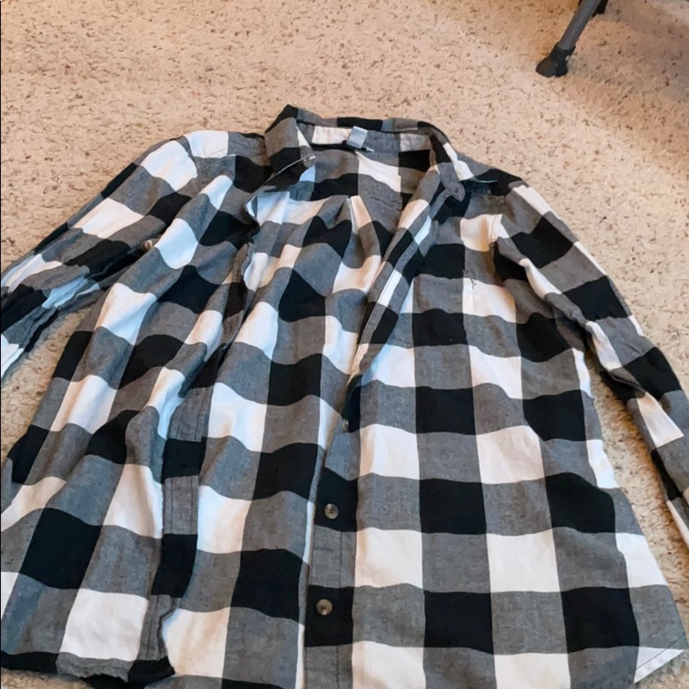 Black and white SOMA flannel